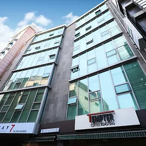 Stay7 Myeongdong Hostal