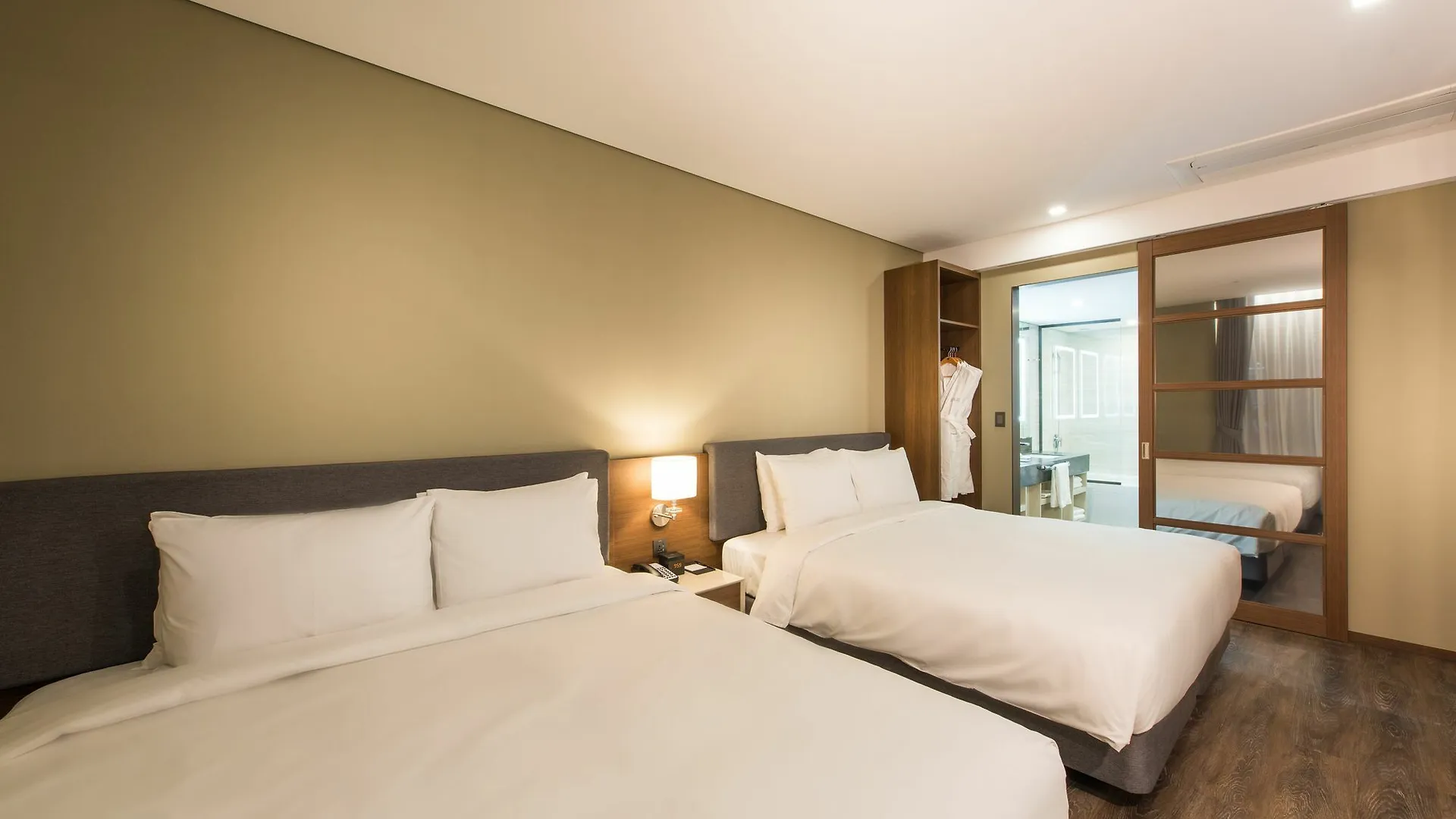 Ena Suite Hotel Namdaemun Seúl